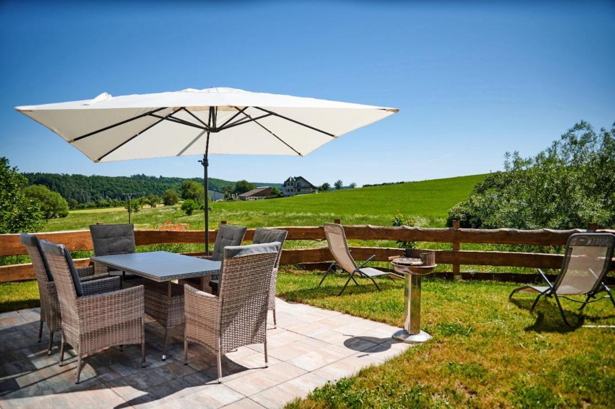Ferienhaus Chilllout Chalets Daun-Kradenbach Екстериор снимка